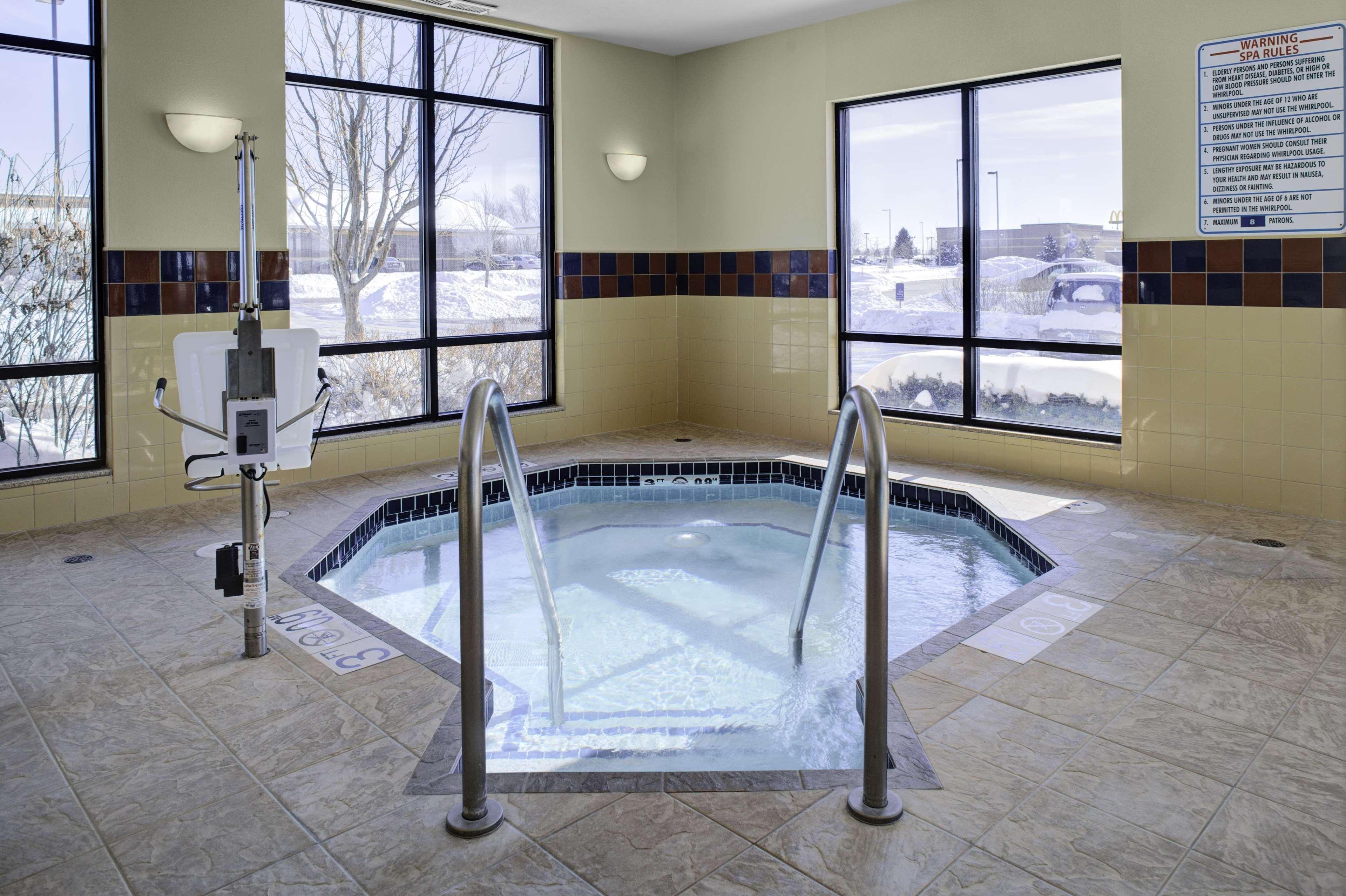 Hampton Inn Elkhorn Lake Geneva Area Exterior photo
