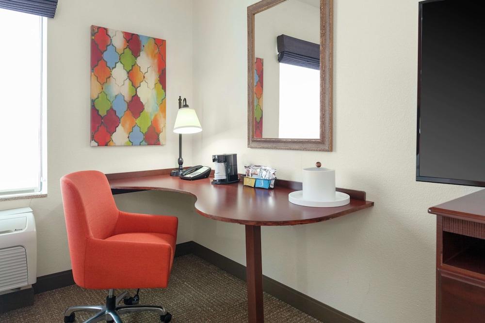 Hampton Inn Elkhorn Lake Geneva Area Exterior photo