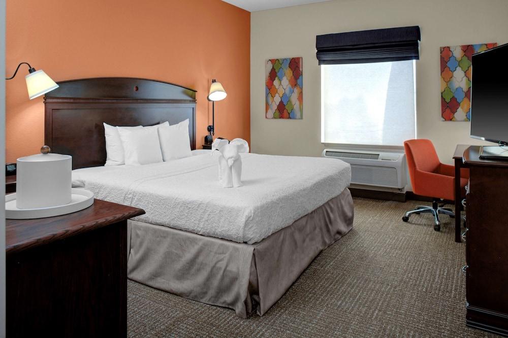Hampton Inn Elkhorn Lake Geneva Area Exterior photo