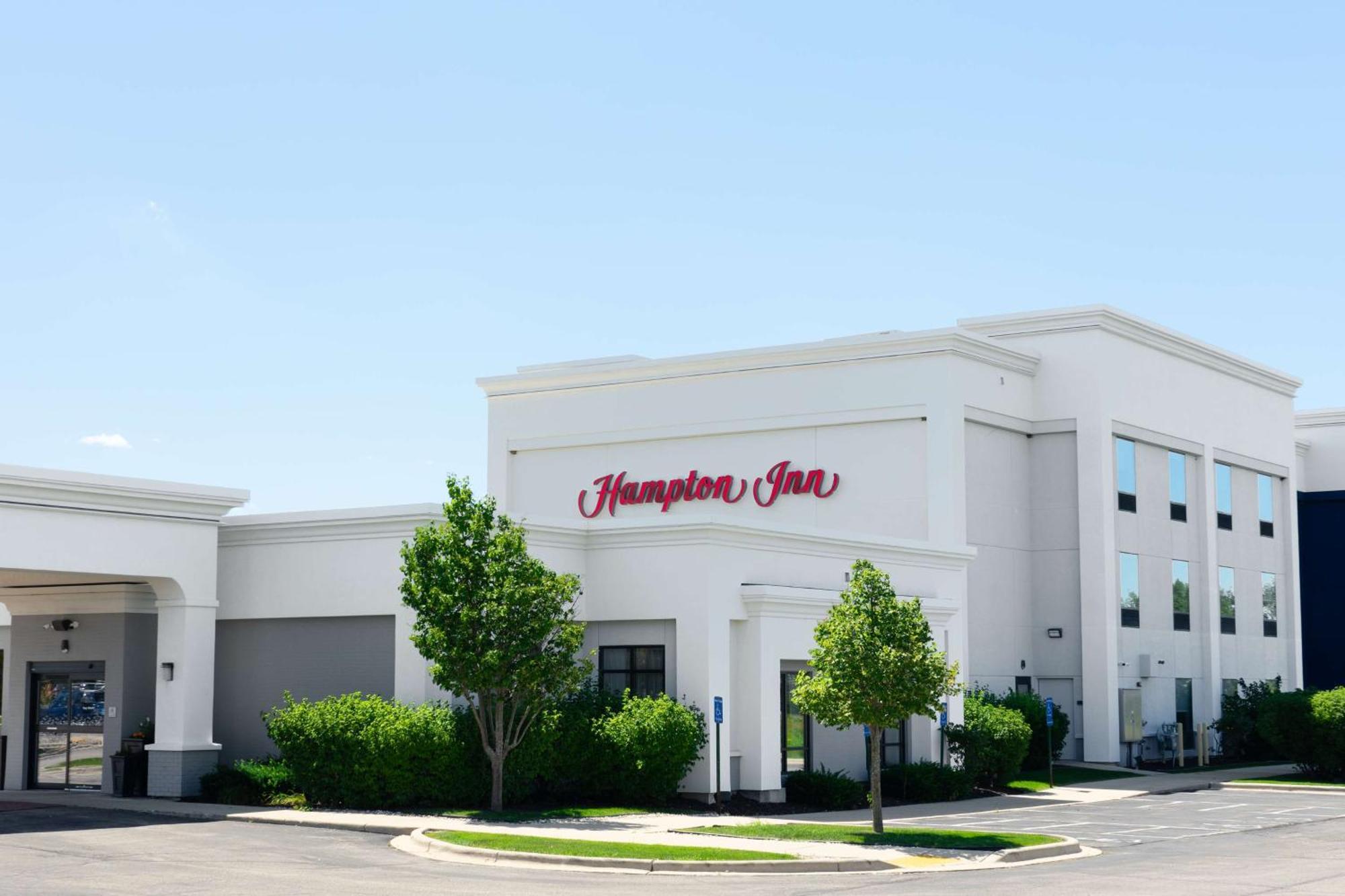 Hampton Inn Elkhorn Lake Geneva Area Exterior photo